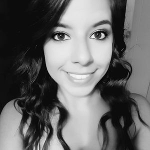 Meet your Posher, Leah